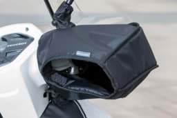 Zeige Details für Lenkermuffs Peugeot, Original (Paar) Bild von Lenkermuffs Peugeot, Original (Paar)