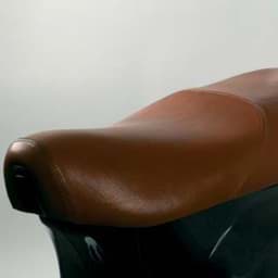 Zeige Details für Echtleder-Sattel Piaggio Vespa LX, braun Bild von Echtleder-Sattel Piaggio Vespa LX, braun