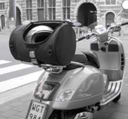 Zeige Details für Rollcase Piaggio Vespa GT/GTS/GTV, 38 Liter, Schwarz Bild von Rollcase Piaggio Vespa GT/GTS/GTV, 38 Liter, Schwarz