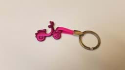 Zeige Details für Schlüsselanhänger Vespa, Farbe Lila Bild von Schlüsselanhänger Vespa, Farbe Lila