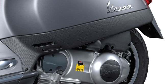 Bild von Seitenschweller Piaggio Vespa GTS/GTS Super, Carbon-Look