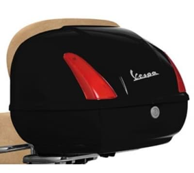 Bild von Top-Case Piaggio Vespa GTS 300 i.e., Farbe Schwarz met. 98/A, alte Form (mit Reflektoren)